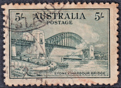 5/- Blue-Green SYDNEY HARBOUR BRIDGE – COMMERCIALLY USED – SG 143 (CV $500)