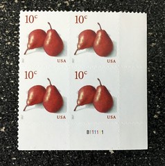 2017US #5178 10c Pears – Plate Block of 4 Mint NH self adhesive fruit