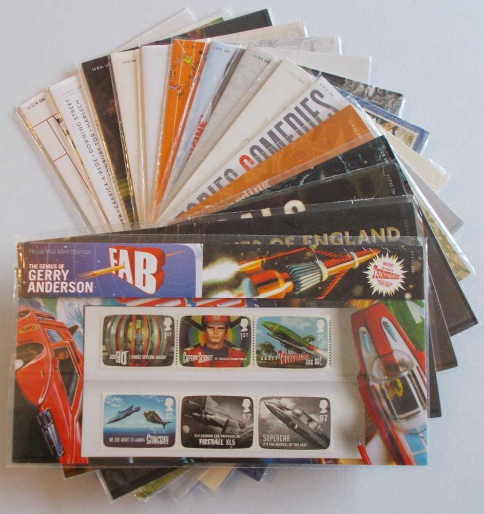 2011 Commemorative Presentation Packs. Complete year set of 15 packs.