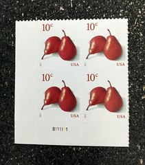 2017US #5178 10c Pears – Plate Block of 4 Mint NH self adhesive fruit
