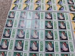 ** 100 × 2nd Second Class Stamps Unfranked Barcoded Genuine With Original Gum **
