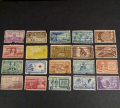 Lot of 20 Vintage 3 Cent US Stamps Used Multi-Color Historical Figures + 1 UK