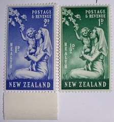 Travelstamps: 1949 New Zealand Stamps Sc # B34-B35, Mint OG NH, Nurse & Child
