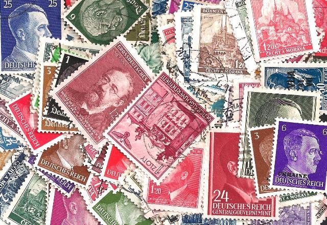 Germany Between 1933 And 1945 Lot Of 400 Different Stamps