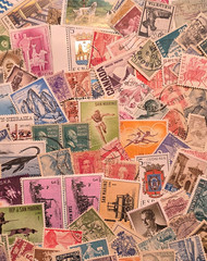 Lot of 100 Mixed Vintage Worldwide Stamps – 100% Off Paper – FREE SHIPPING!