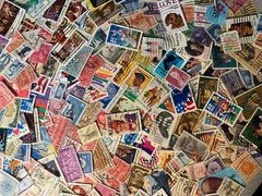 100+ US Vintage Postage Stamps Off Paper – NO DUPLICATES & FREE SHIPPING