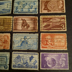 Lot of 20 Vintage 3 Cent US Stamps Used Multi-Color Historical Figures + 1 UK