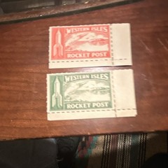 Western Isles Rocket Post Cinderella Fantasy Stamps/Labels Lot of 2 Red & Green