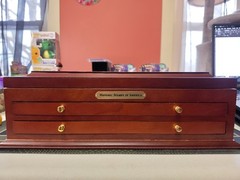 Historic Stamps of America Collection in Wood Display Box – Never Hinged