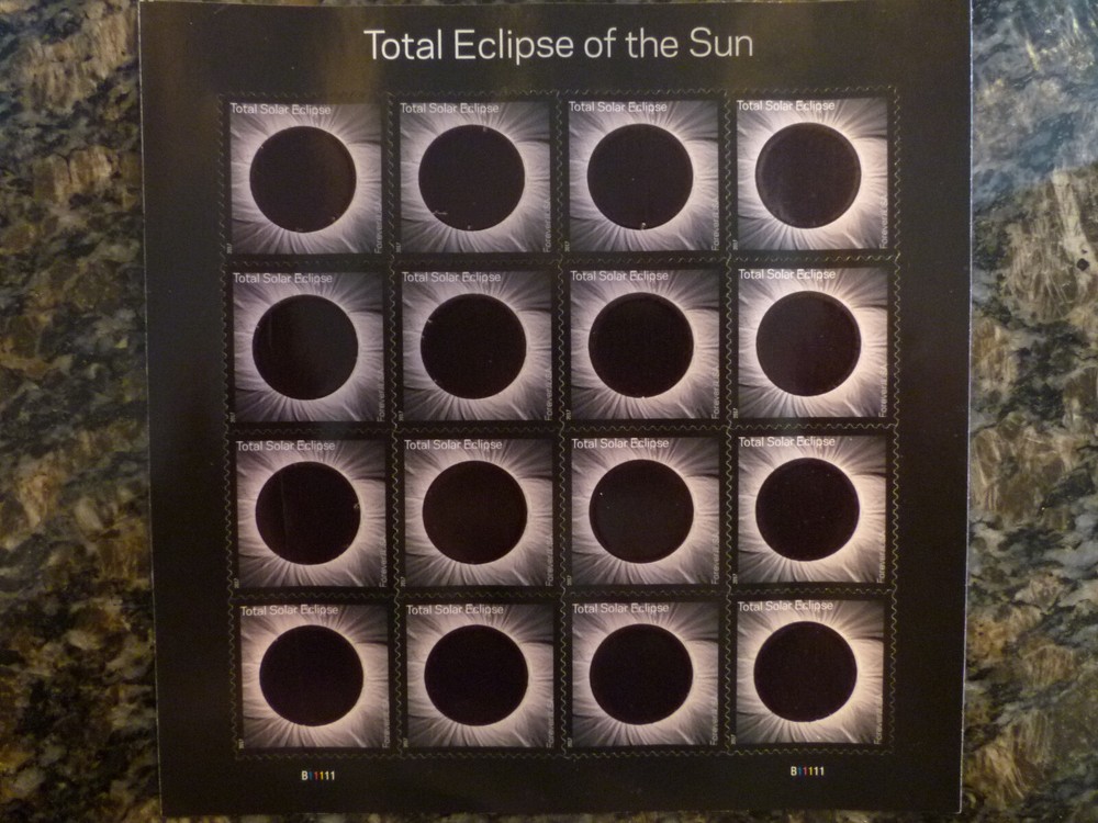 8 Total Eclipse of the Sun USPS 16 Forever Stamps 2017 with Protective Sleeves
